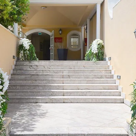 Capo Dei Greci Taormina Coast & Hotel SantʼAlessio Siculo