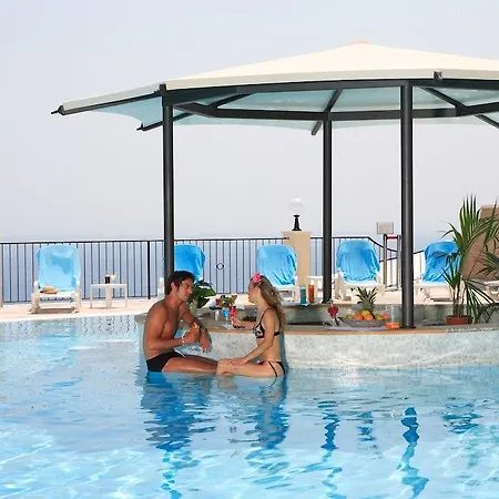 Capo Dei Greci And 호텔 4*