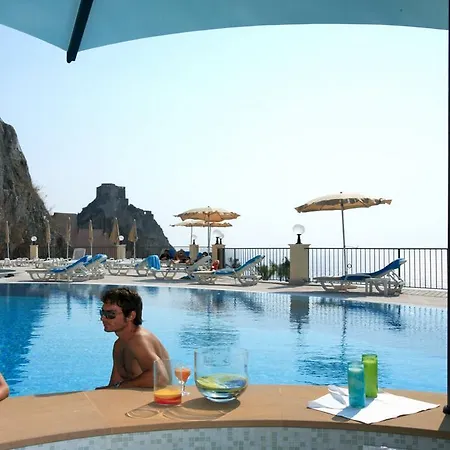 Capo Dei Greci And 호텔 4*