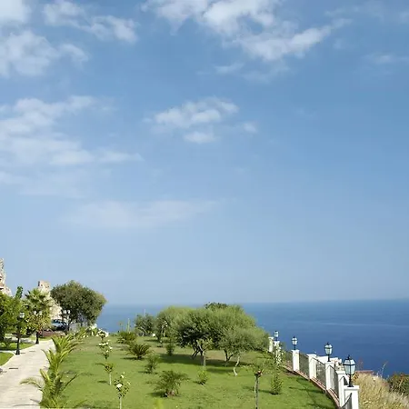 Capo Dei Greci And 4* SantʼAlessio Siculo
