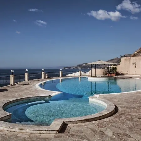 Capo Dei Greci Taormina Coast & Hotel SantʼAlessio Siculo