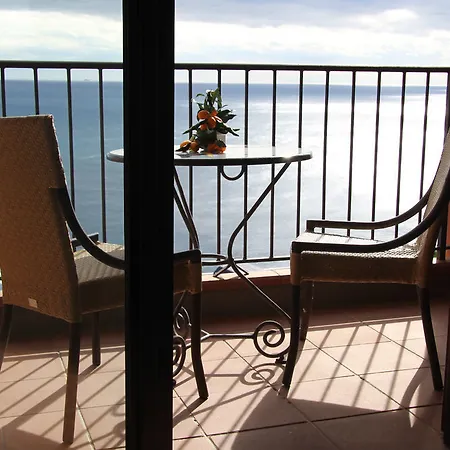 Capo Dei Greci Taormina Coast & Hotel 4*
