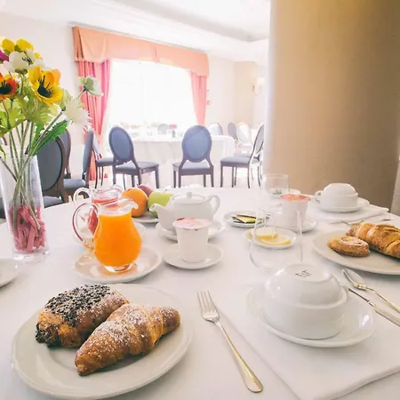 호텔 Capo Dei Greci And 4*