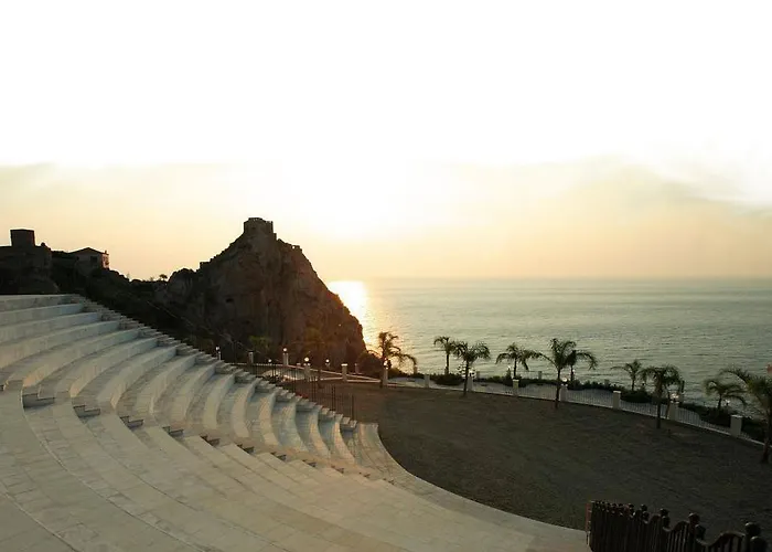 Capo Dei Greci And Отель 4*