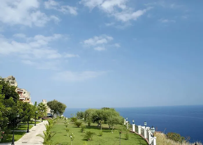 Capo Dei Greci And 4* Сант-Алессио-Сикуло