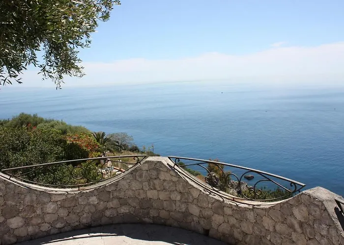 Capo Dei Greci And Отель 4*